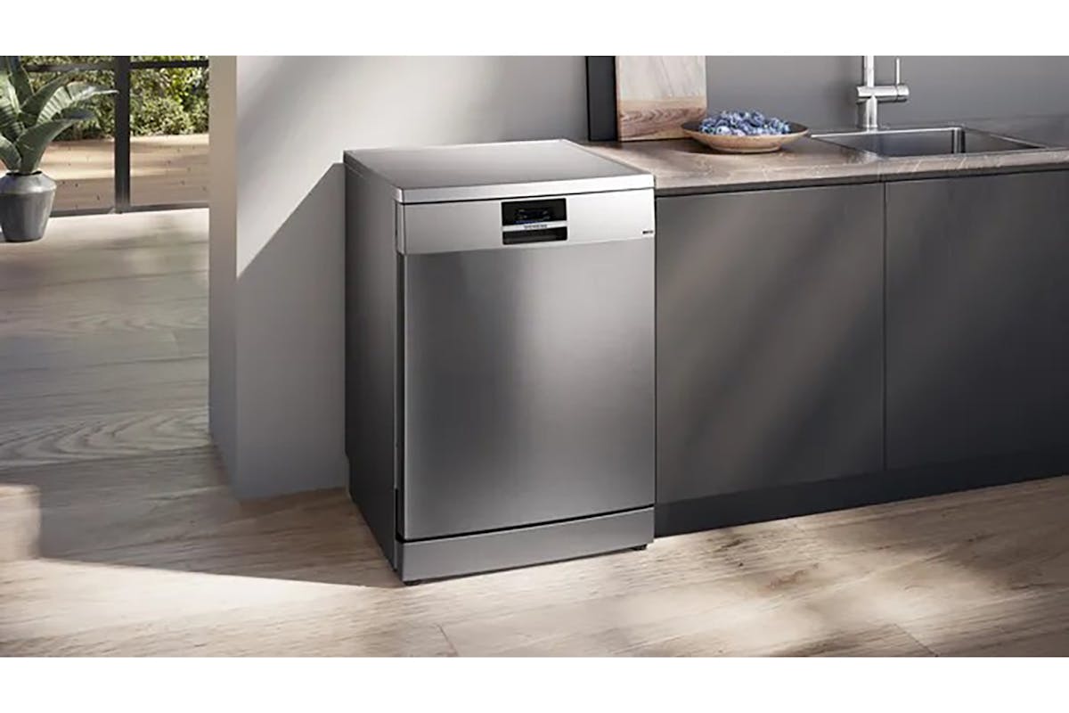 Siemens IQ700 Freestanding Dishwasher | 14 Place | SN27TI02CE-2