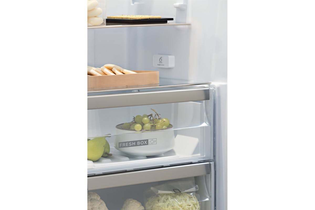 Whirlpool Freestanding Larder Fridge | SW8AM2CXARL2-9