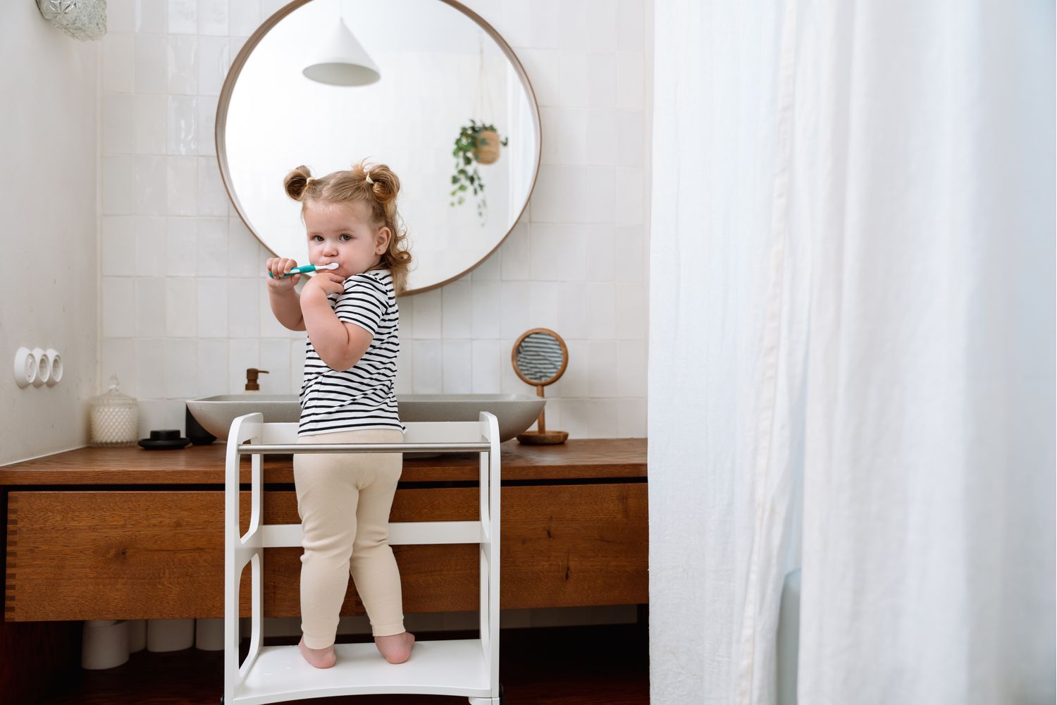 Ette Tete Helper Tower Table Stepnsit Black Silver Clasps | Helper Tower | Baltic Birch Plywood-6