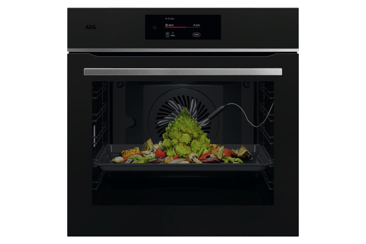 AEG 7000 Series Built-in Electric Single Oven | TE7PB731AT