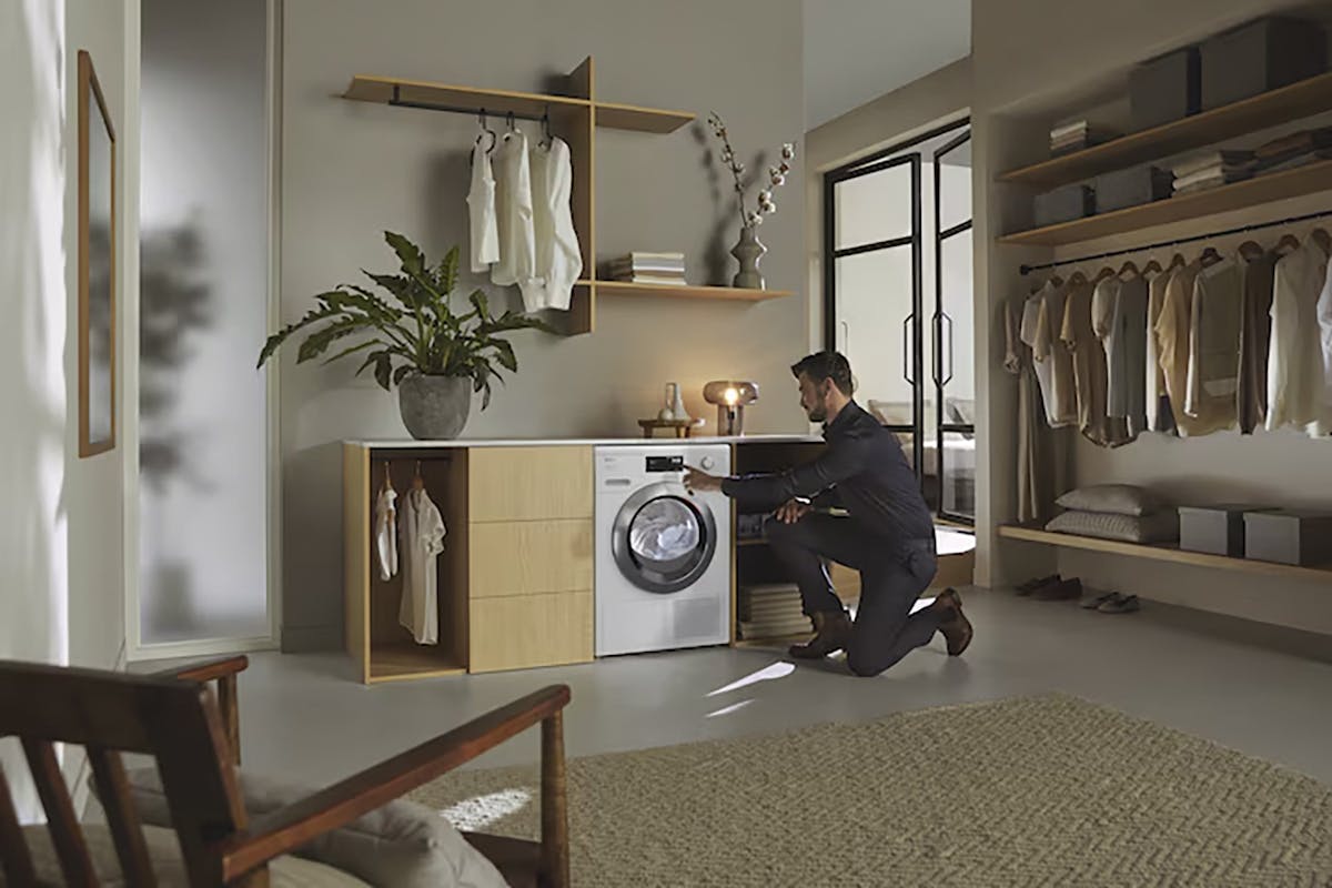 Miele 9kg Heat Pump Tumble Dryer | TEH785WP-5