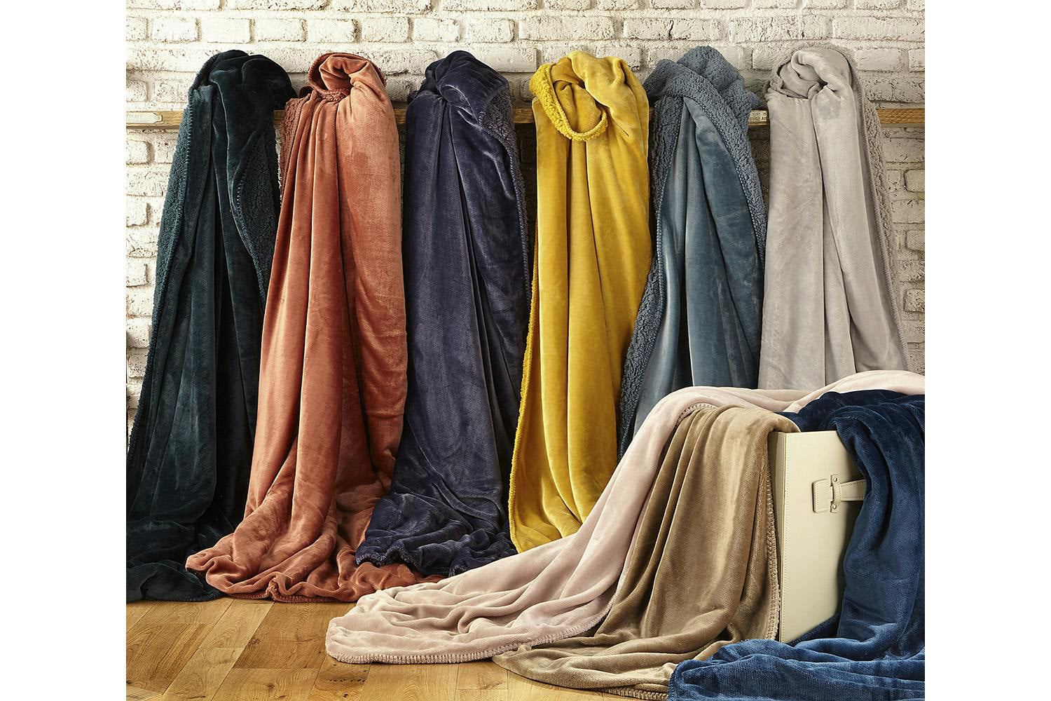 Cosy Throw | Coffee | 150cm x 200 cm-2