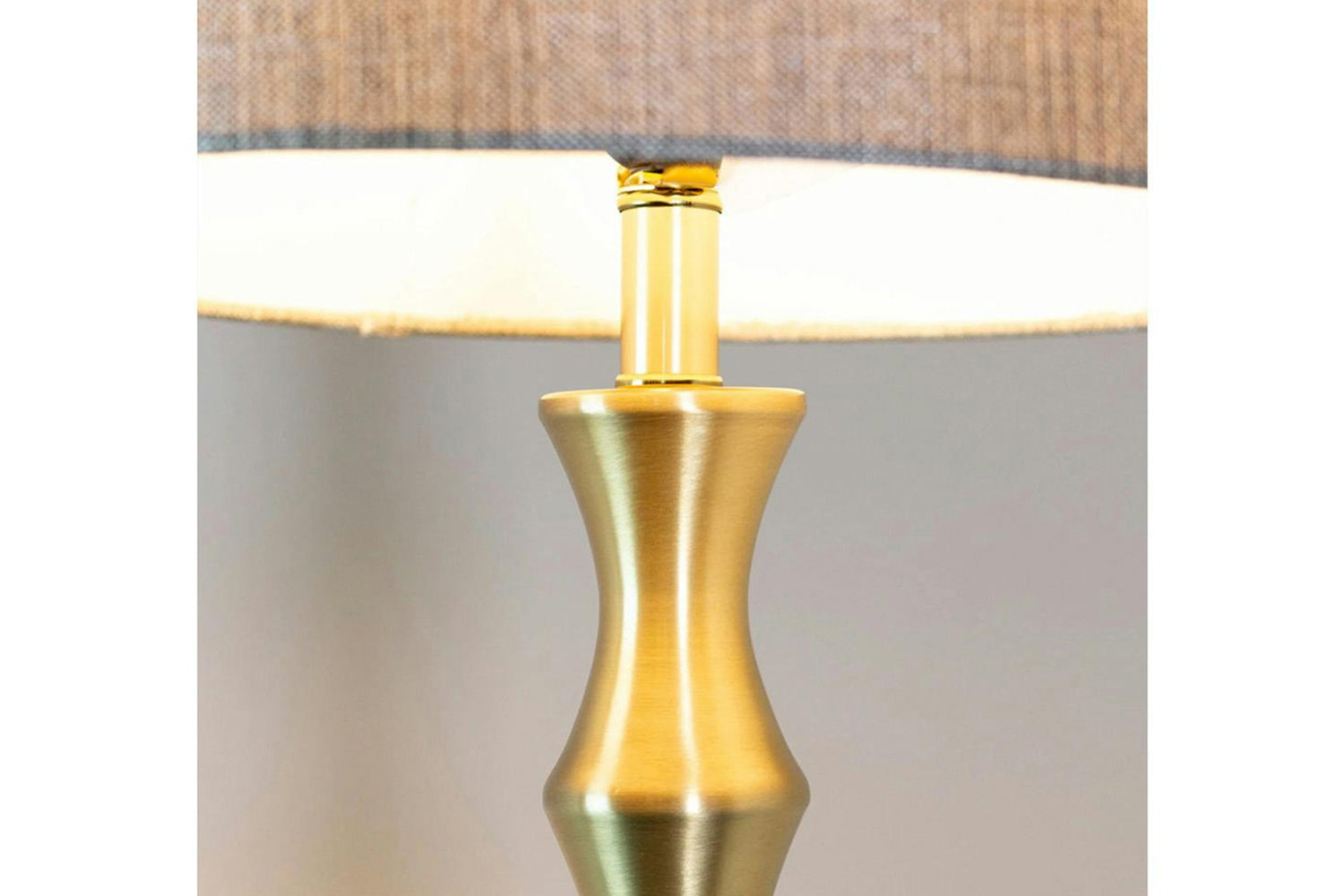 Julia Table Lamp | Gold/Champagne-3