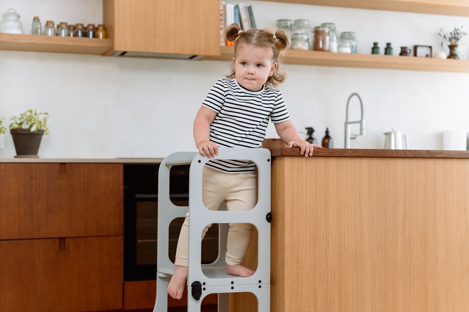 Ette Tete Helper Tower Stepnsit Mocha Mousse Silver Clasps | Helper Tower | Baltic Birch Plywood-5