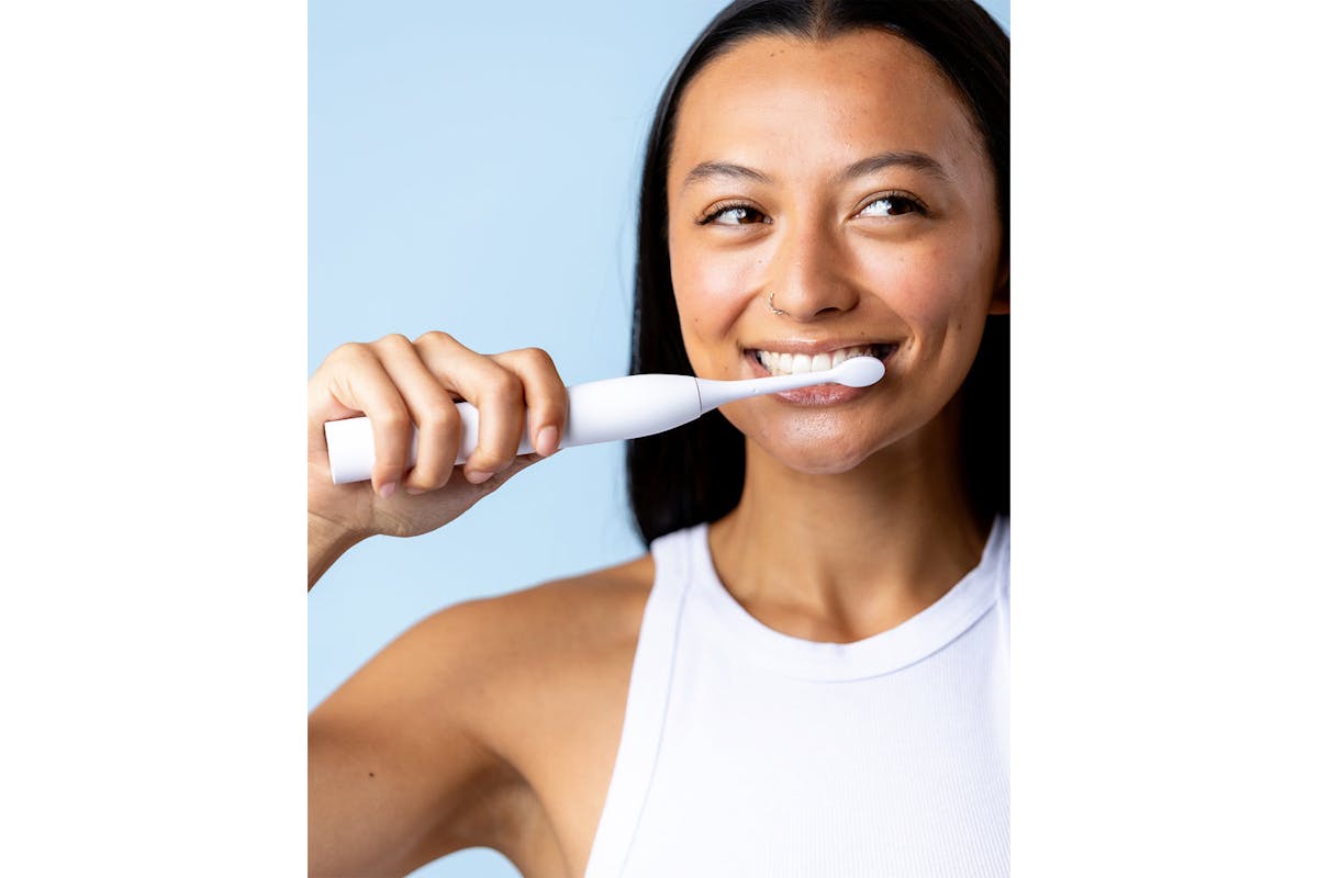 Spotlight Sonic Oral Care Electric Toothbrush | White-3