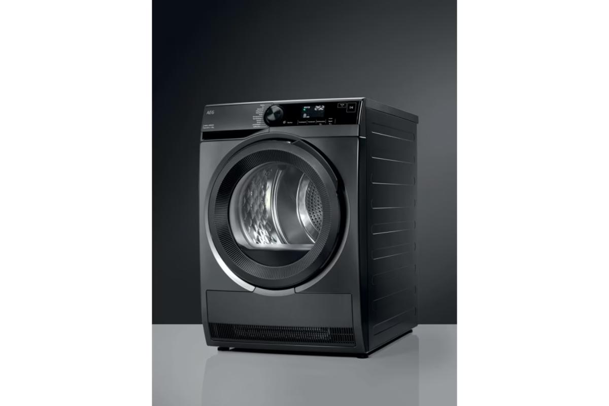 AEG 9kg Heat Pump Tumble Dryer | TR749GU4B-6