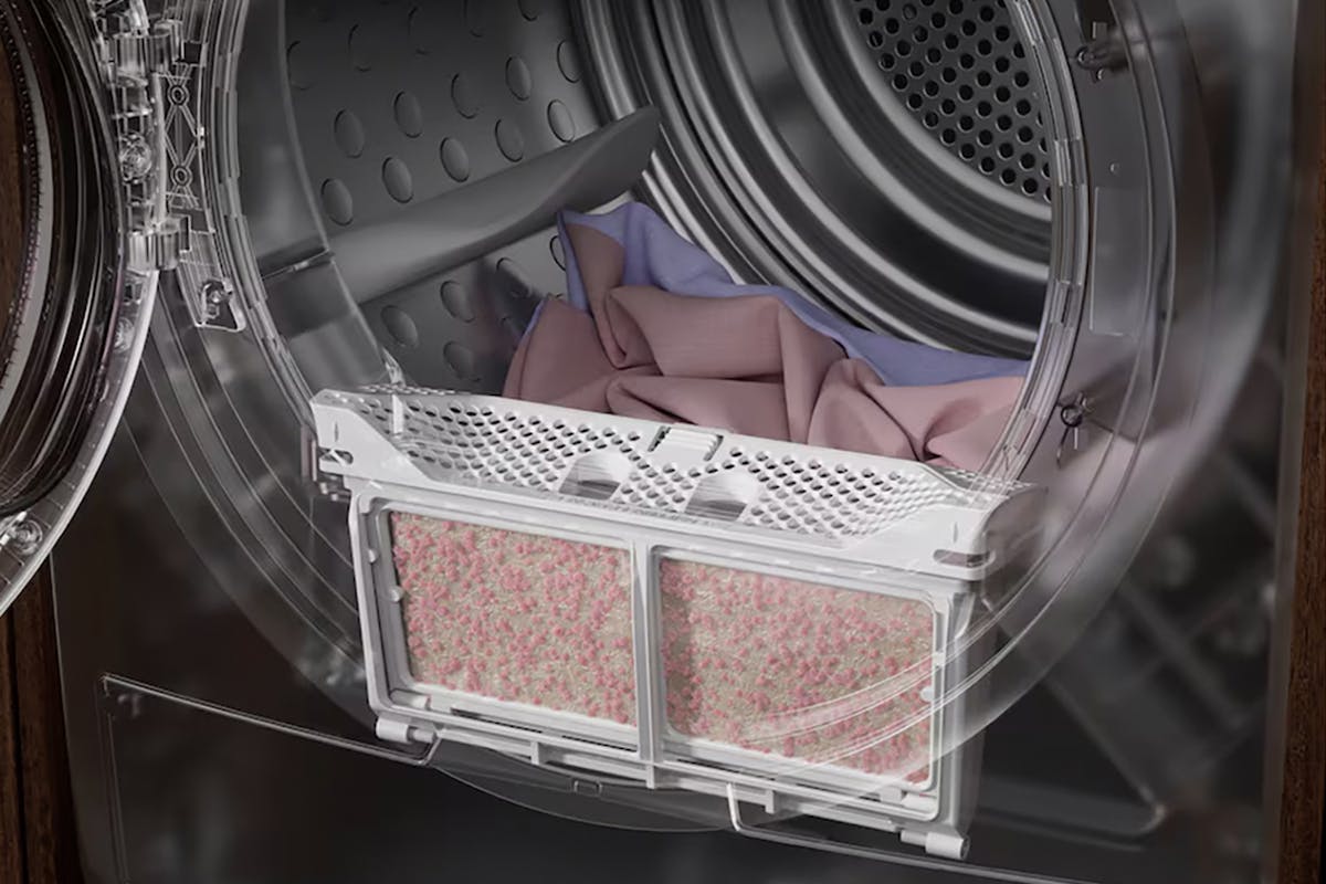 AEG 8000 AbsoluteCare 8kg Heat Pump Tumble Dryer | TR848A4B2-2