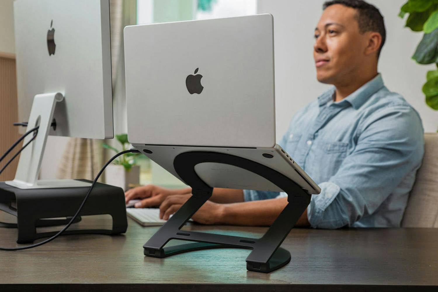 Twelvesouth Curve Flex Laptop Stand | White-8