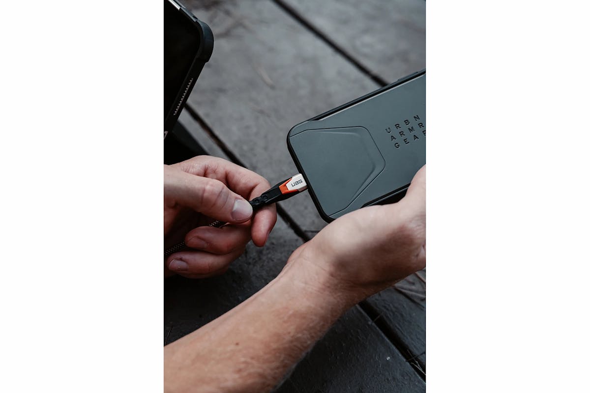 UAG SRGE USB-C Power Cable | Black/Orange-2