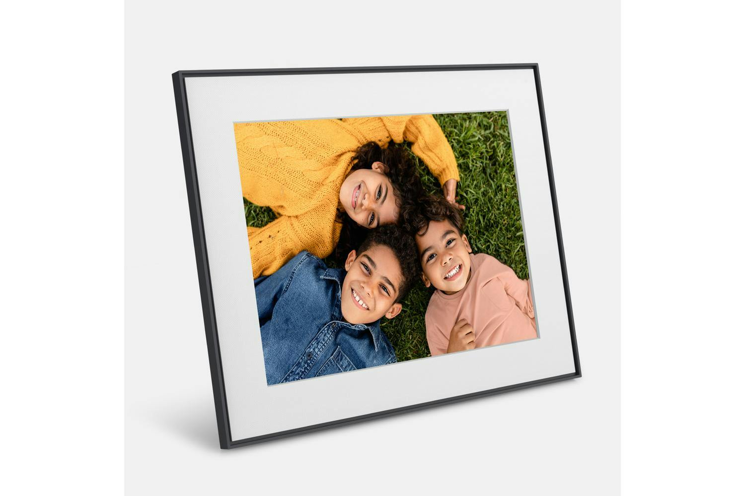 Aura Walden 15" HD Photo Frame | UKA110-MBLK-2
