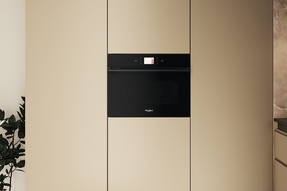 Whirlpool 52L 950W Built-in Microwave Oven | WCW9OWPHTSBUK | Black-2