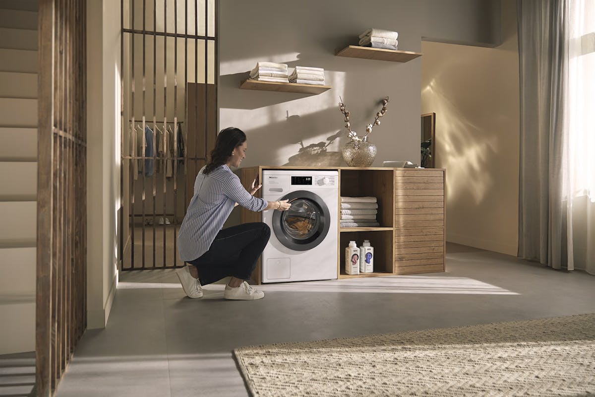 Miele 9kg Freestanding Washing Machine | WED385-2