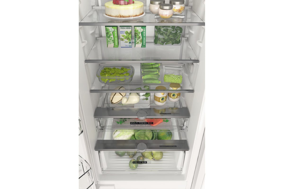 Whirlpool Built-in Fridge Freezer | WHC20T322UK-10
