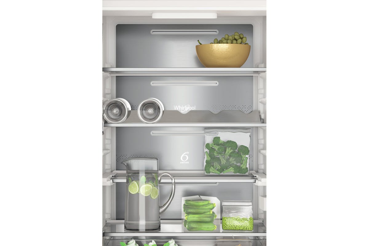 Whirlpool Built-in Fridge Freezer | WHC20T573PUK-7