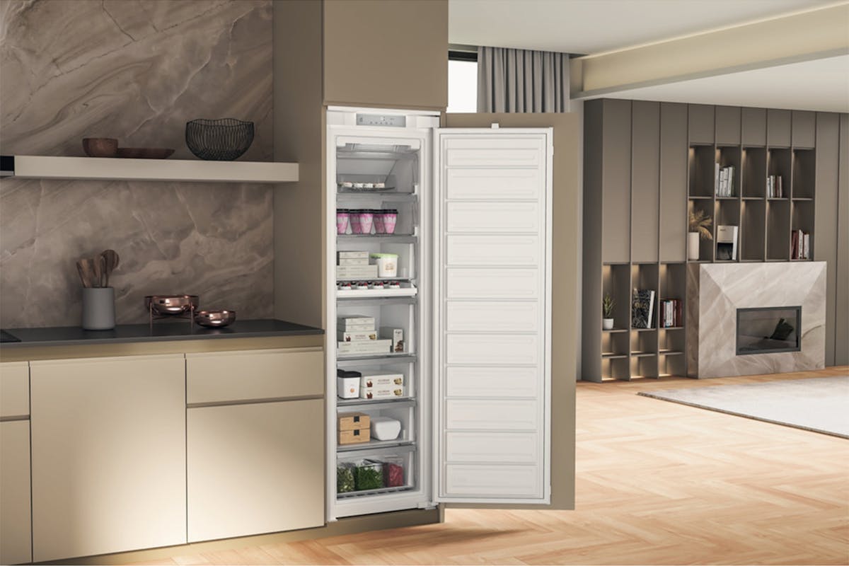 Whirlpool Integrated Upright Freezer | WHSD18F023C1-5