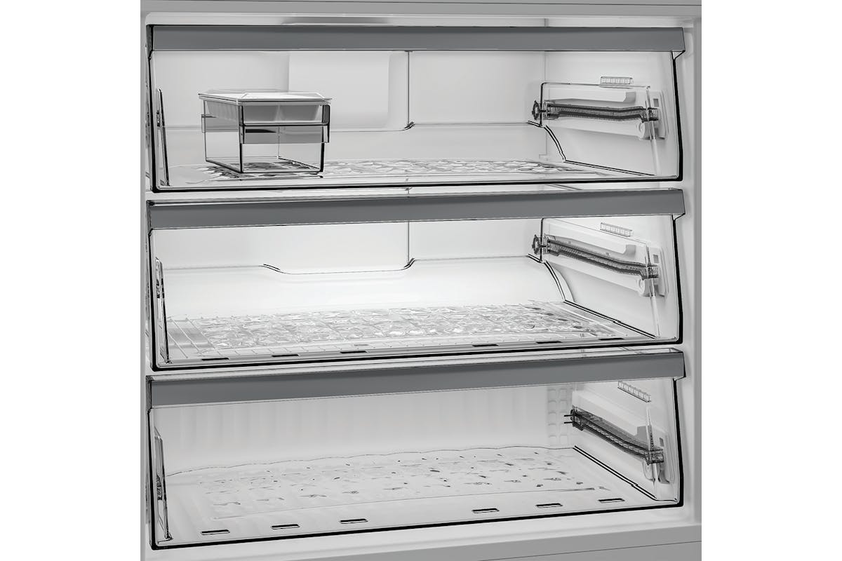 Whirlpool Freestanding Fridge Freezer | WHK26613X5UK-6