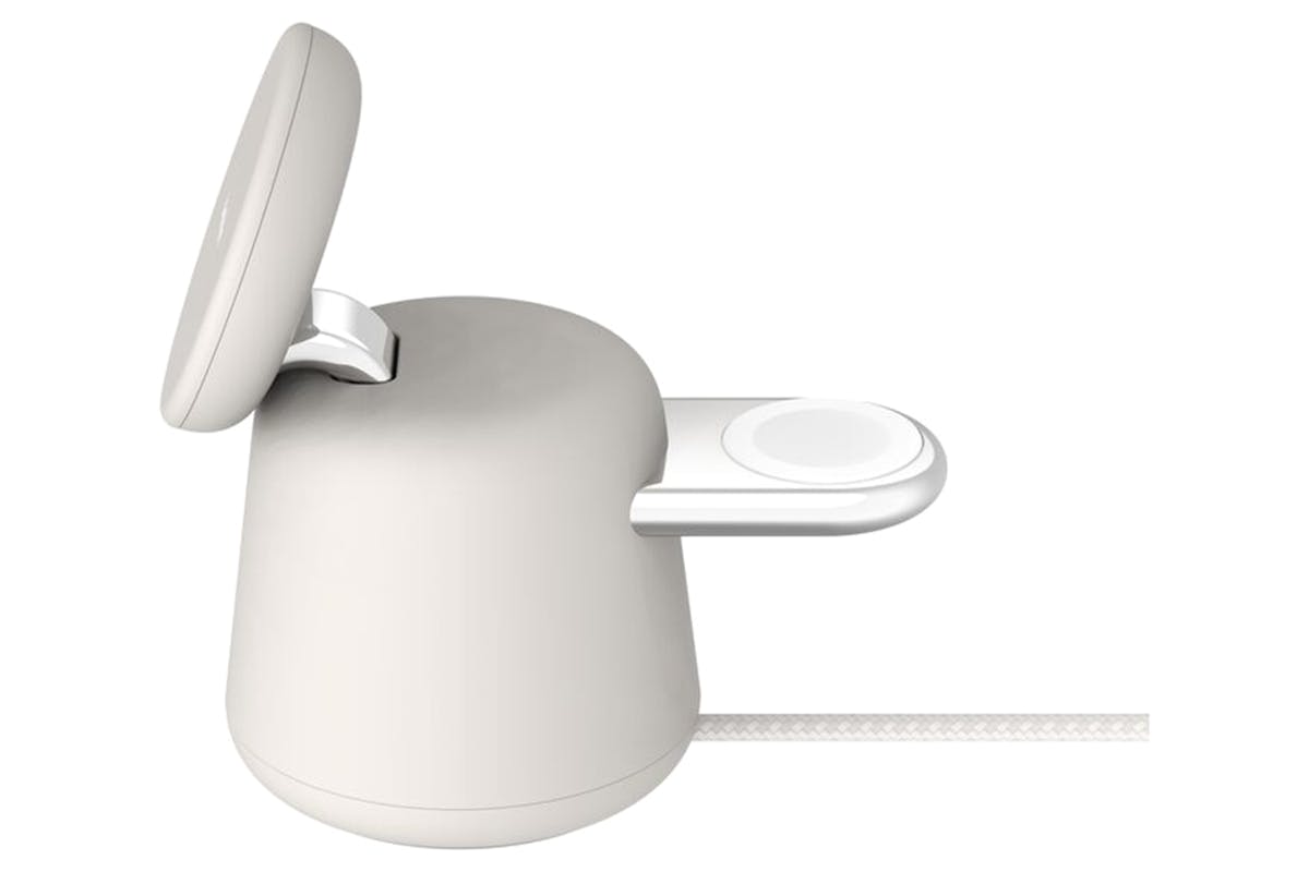 Belkin BoostCharge Pro 15W 2-in-1 Wireless Charging Dock with Qi2 | Sand-2