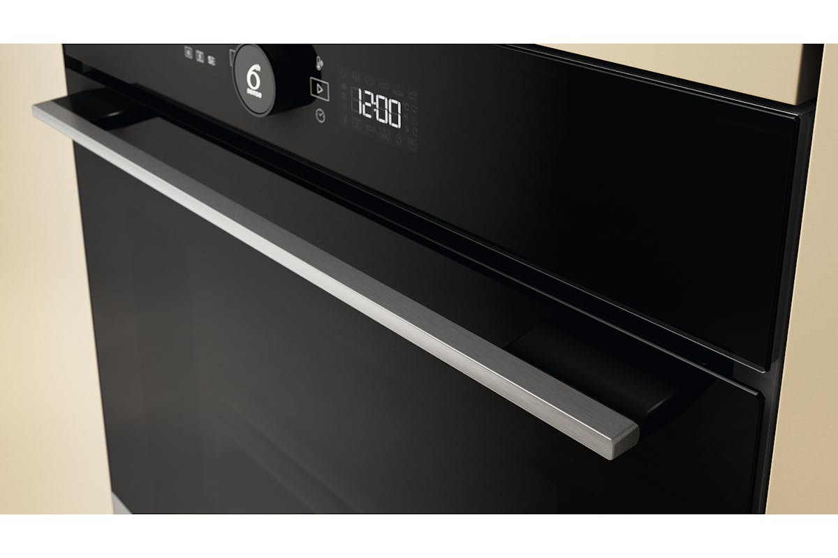 Whirlpool Built-in Electric Single Oven | WOI5S8PM1XA-5
