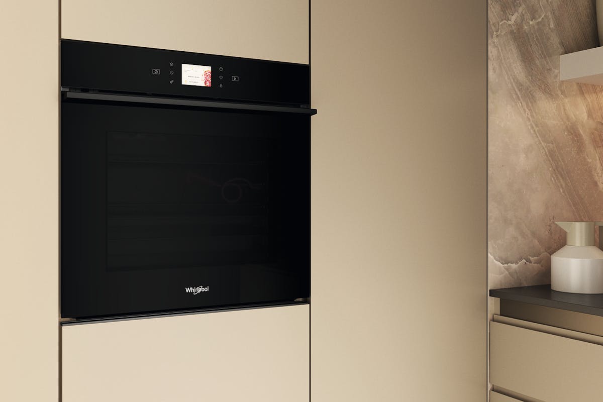 Whirlpool Built-in Electric Single Oven | WOI98FPT2SBA-2