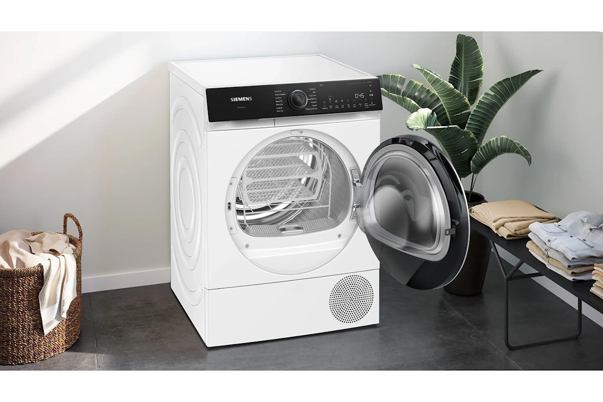 Siemens IQ500 9kg Heat Pump Tumble Dryer | WQ46H2D9IE-4