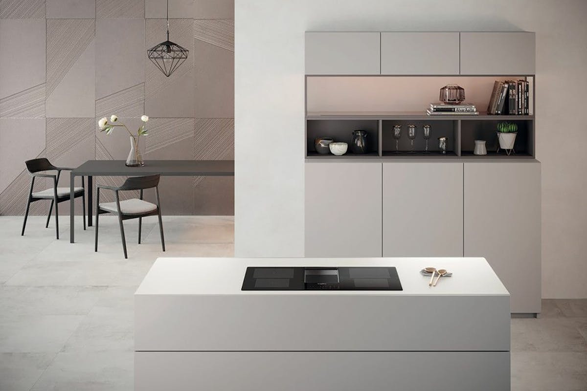 Whirlpool 83cm Built-in Induction Glass-Ceramic Hob | WVH92KFKIT/1-5