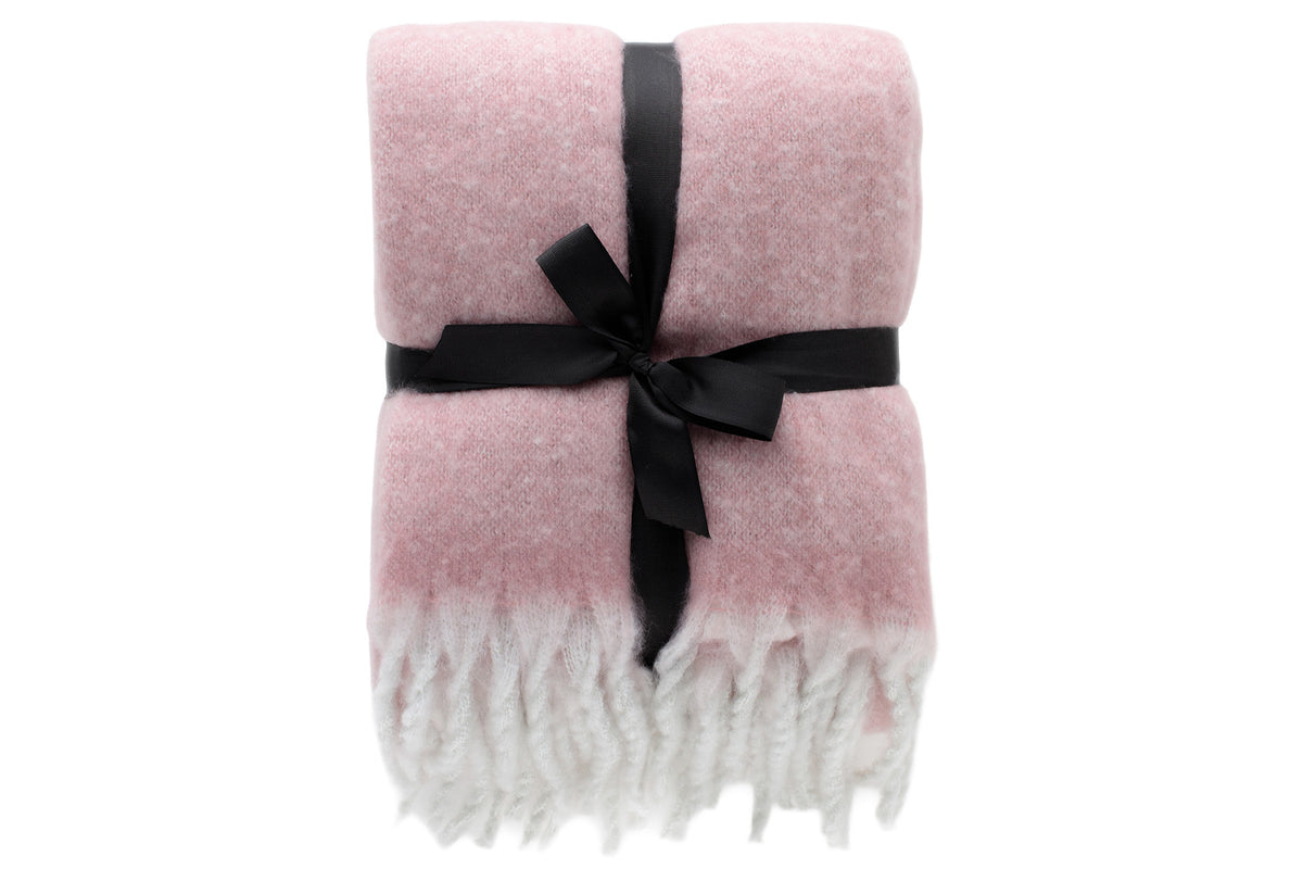 Emily Throw | Pink | 140 x 180 cm