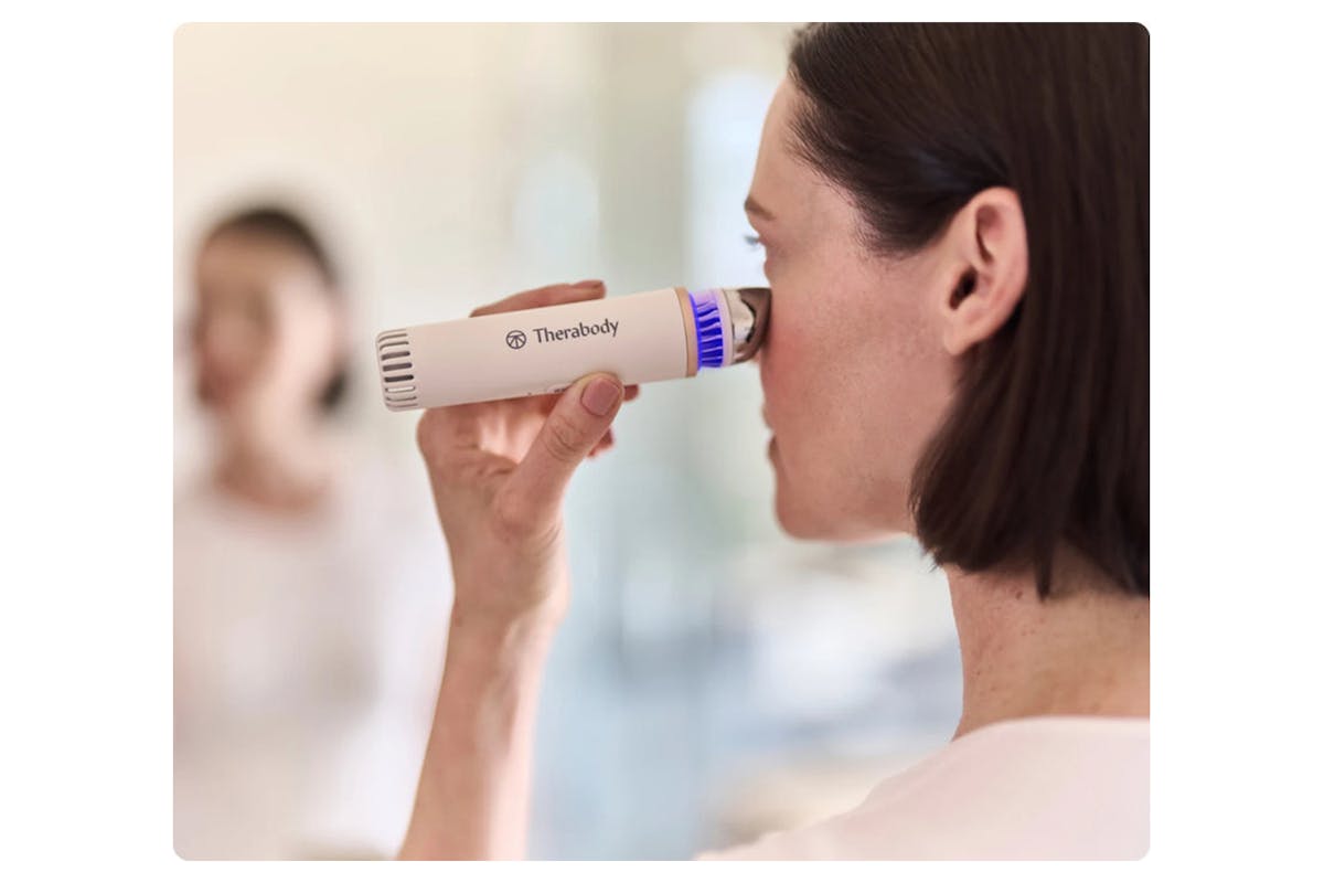 Therabody TheraFace Portable Facial Depuffing Wand | White-3
