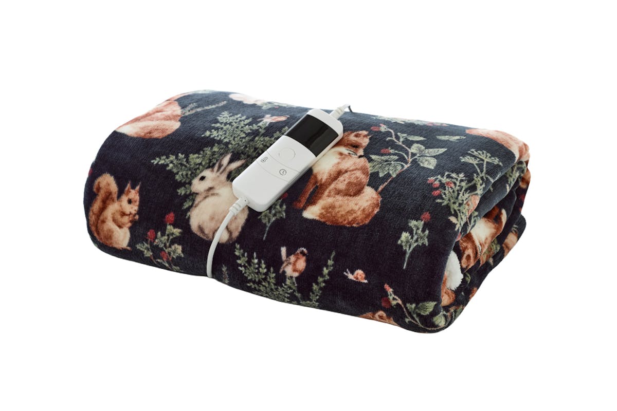 Woodland Wildlife Heated Throw  | Green | 140 x 180 cm