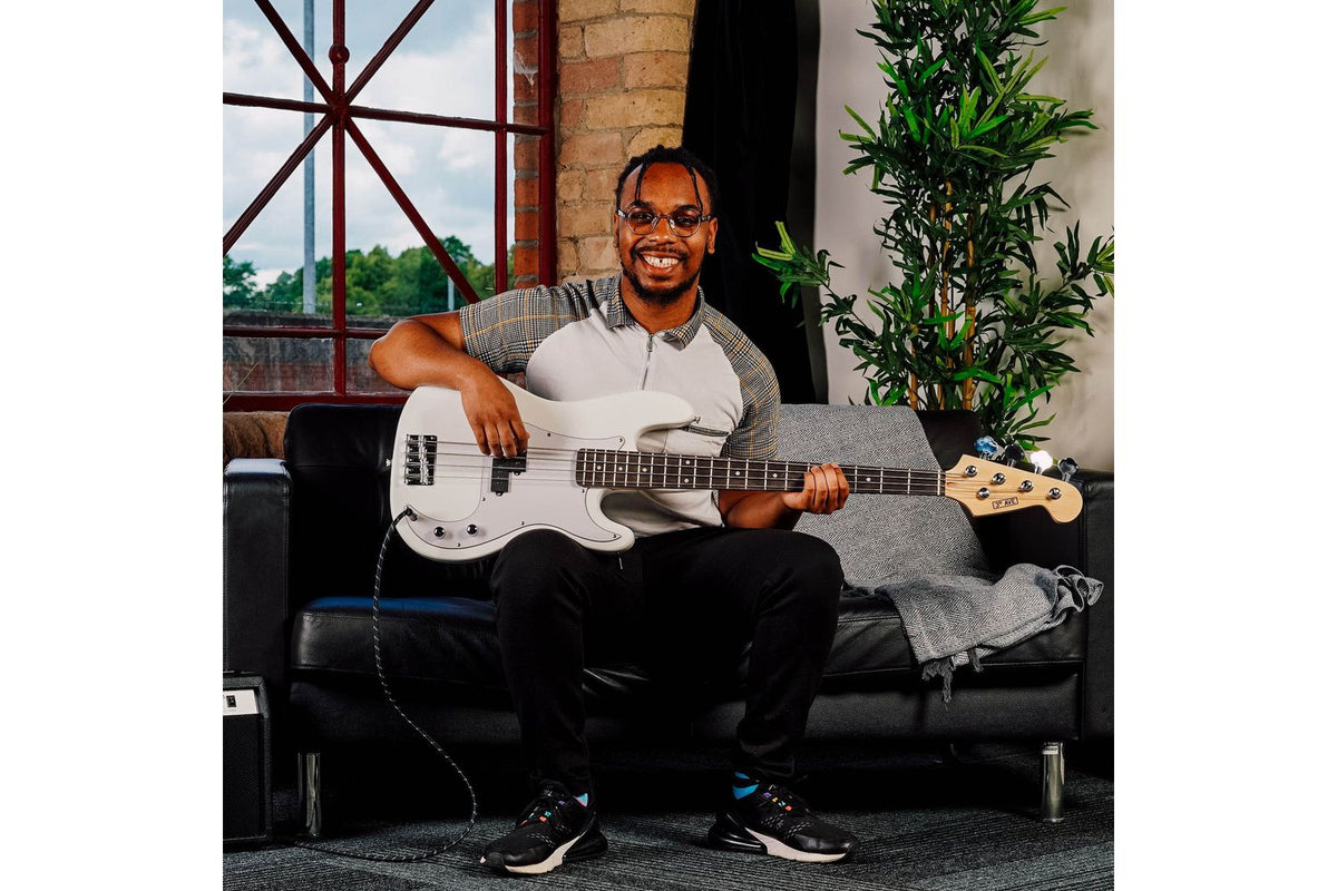 3rd Avenue Bass Guitar Pack - White-5