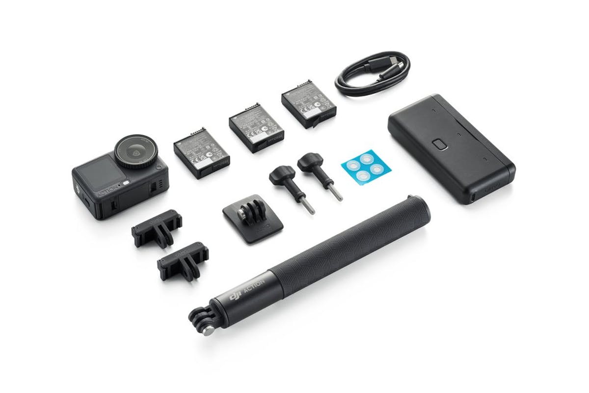 DJI Osmo Action 6 Adventure Combo-9