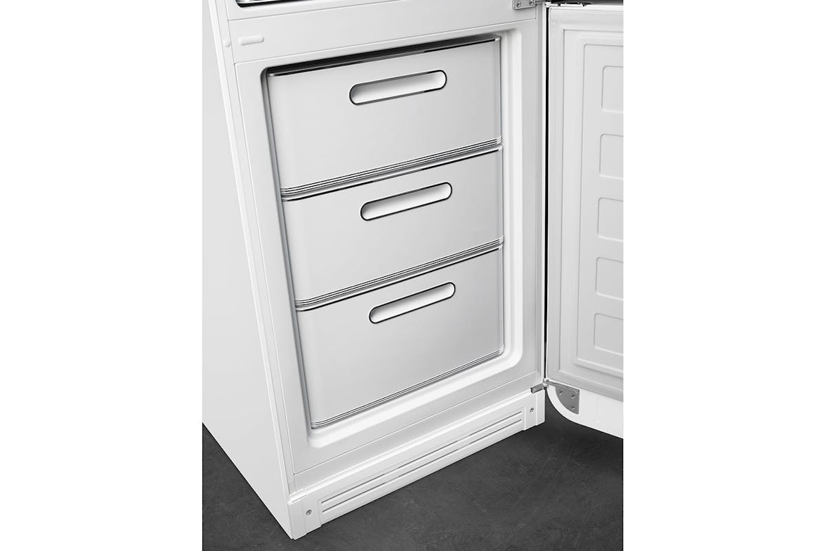 Smeg 50's Retro Style Freestanding Fridge Freezer | FAB32RWH5UK | White-6