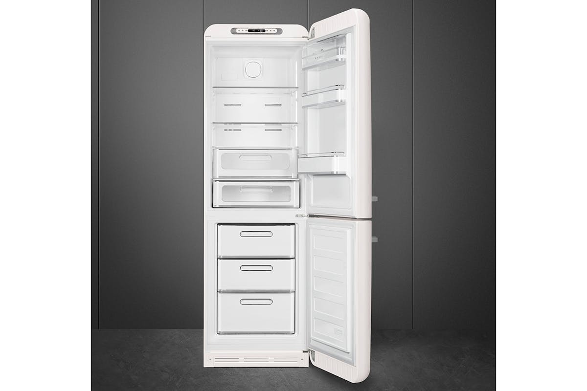 Smeg 50's Retro Style Freestanding Fridge Freezer | FAB32RWH5UK | White-2