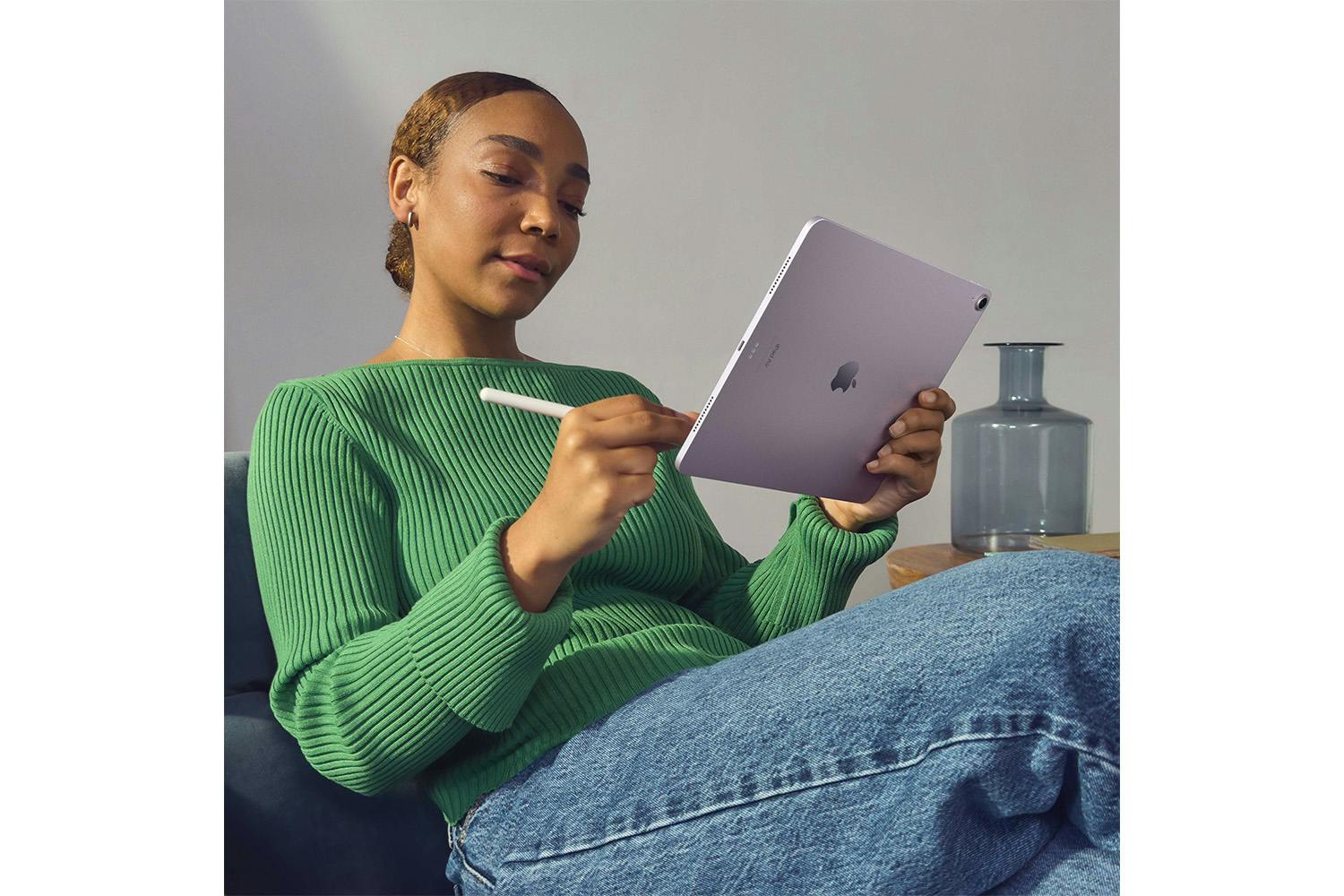 11" iPad Air M2 Wi-Fi | 128GB | Space Grey-5