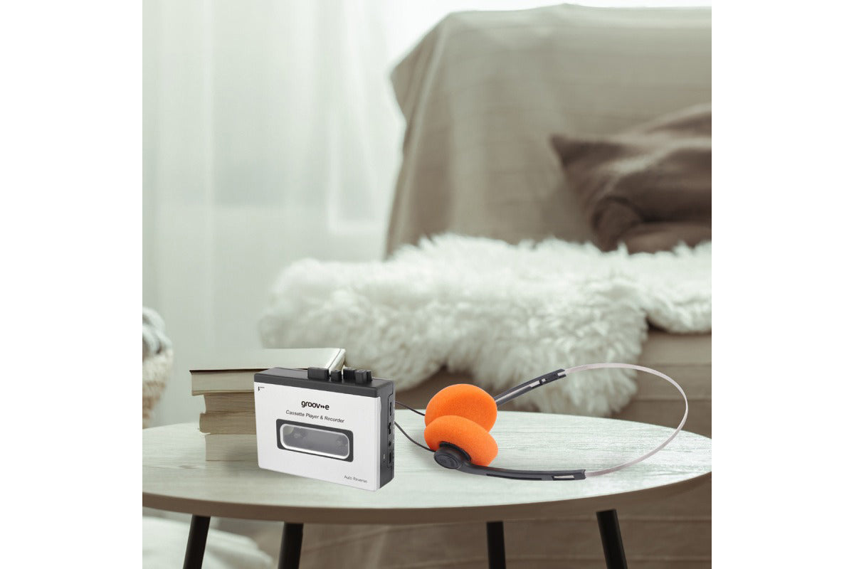 Groov-e Retro Personal Cassette Player and Recorder with Bluetooth | Silver-2