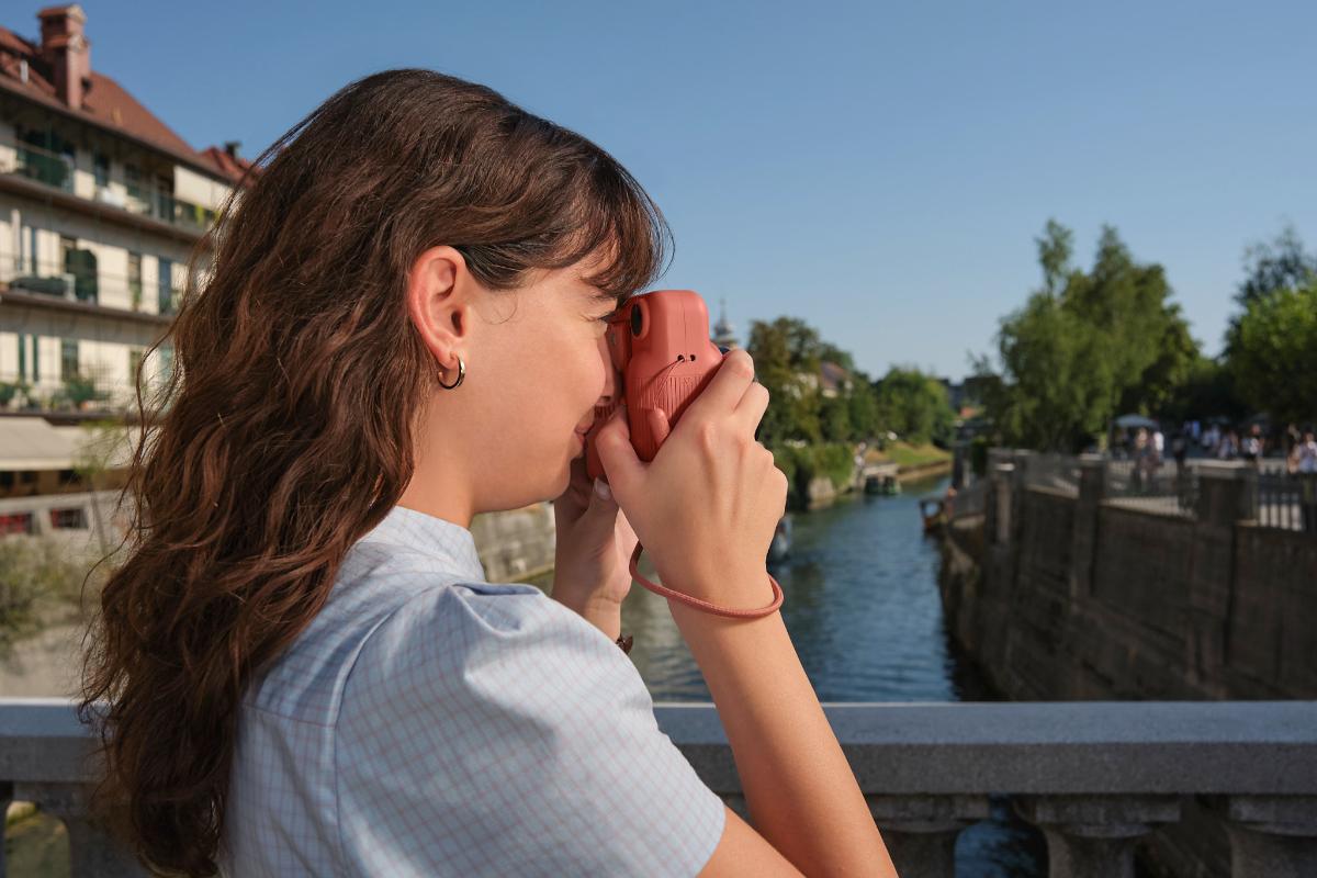 Instax Square 2 Camera | Brick Red-15