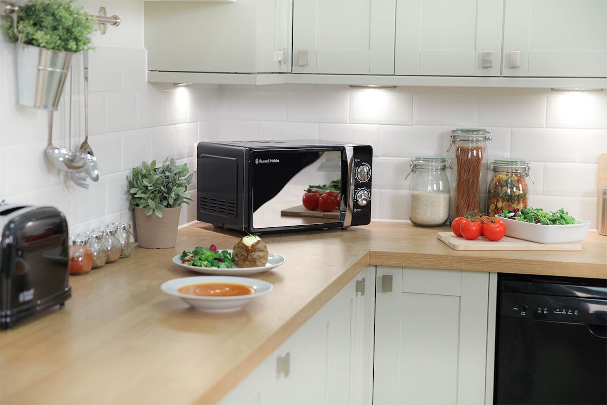 Russell Hobbs 17L 700W Freestanding Solo Microwave | RHMM701B | Jet Black-8