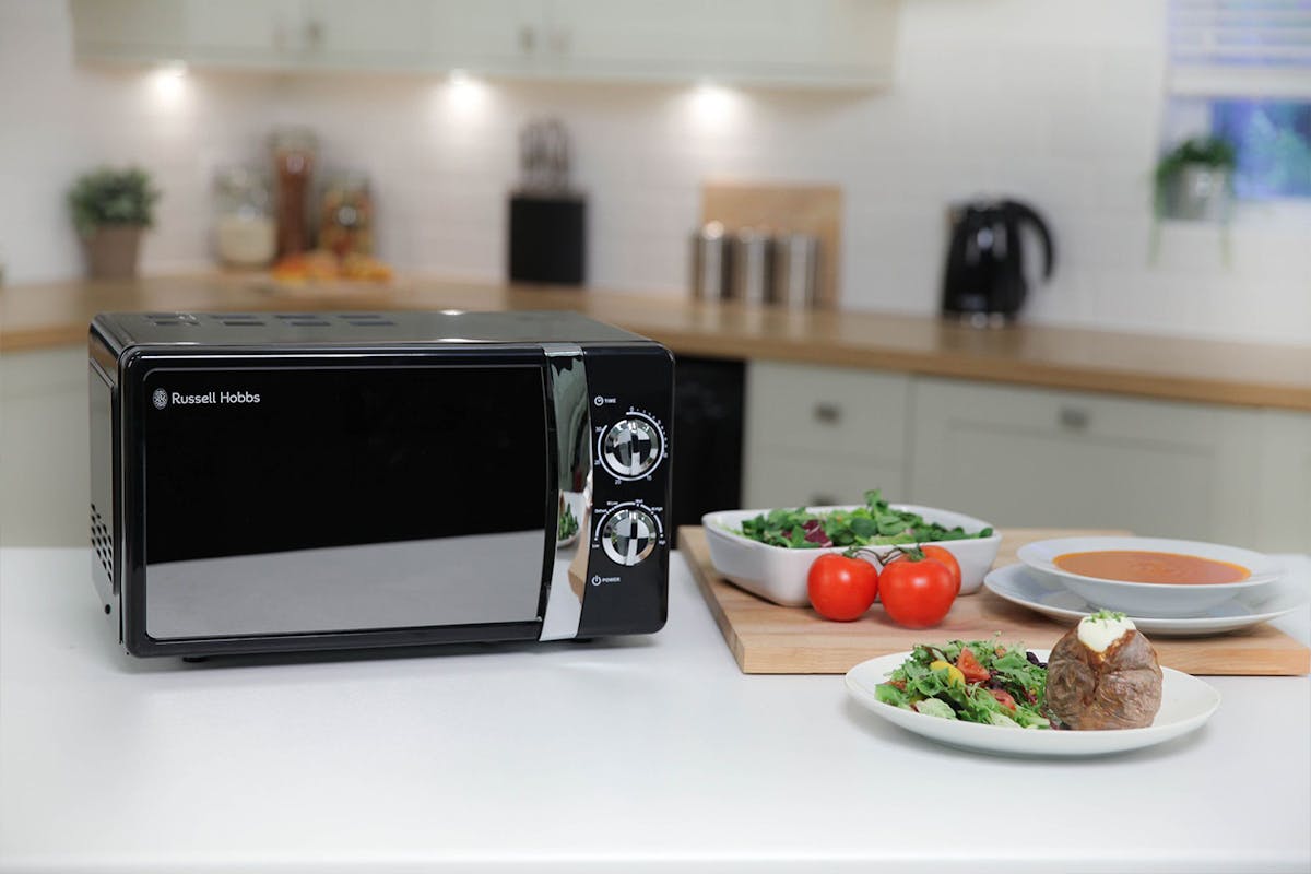 Russell Hobbs 17L 700W Freestanding Solo Microwave | RHMM701B | Jet Black-9