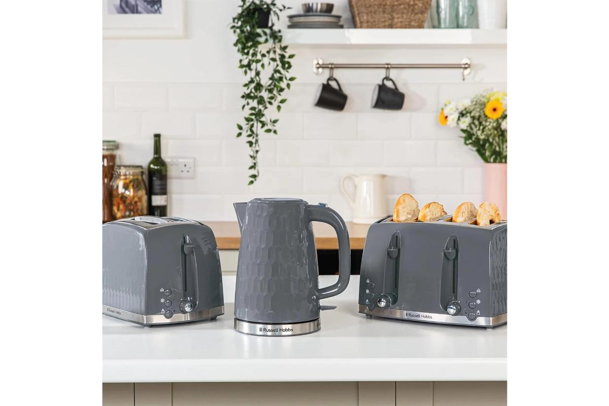 Russell Hobbs Honeycomb 4 Slice Toaster | 26073 | Grey-5