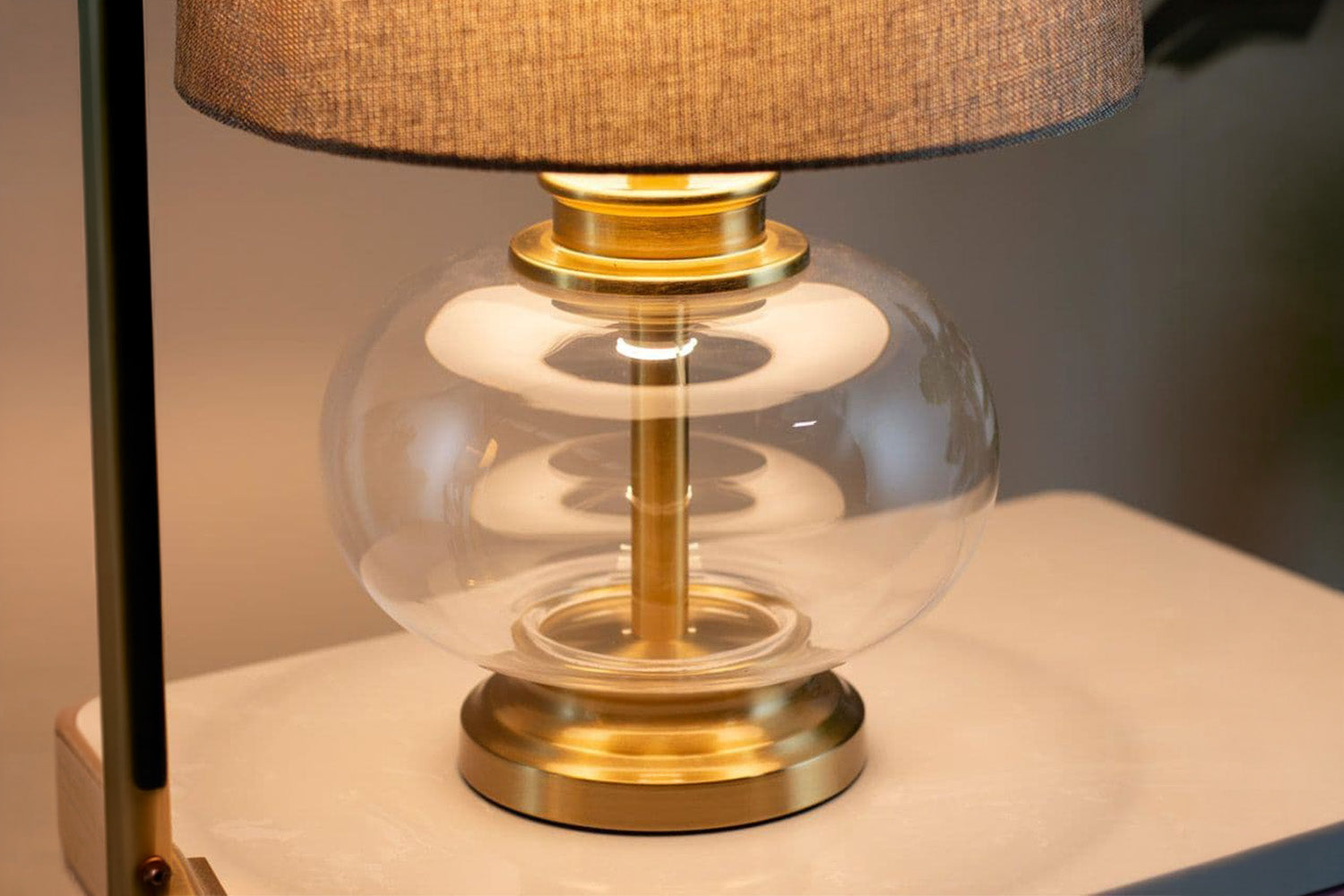 Amiri Table Lamp | Clear-3