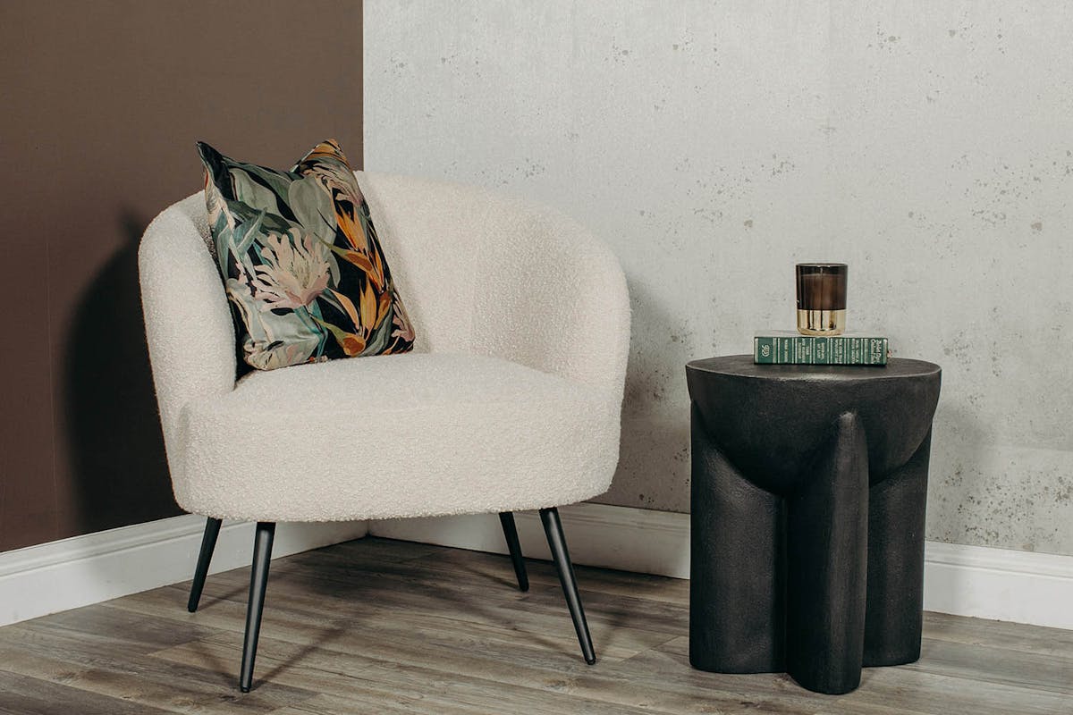 Zion Lamp Table | Black-2